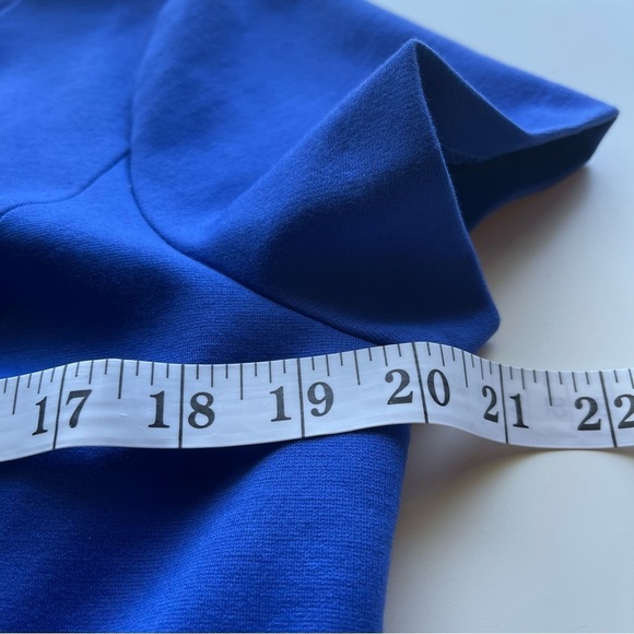 Talbots Square Neck Capped Sleeve Scalloped
Hem Sheath Dress Cobalt Blue. Sz.12 - Picture 8 of 9